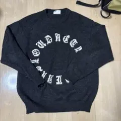 ロゴ入りダークグレーセーター FREEサイズ