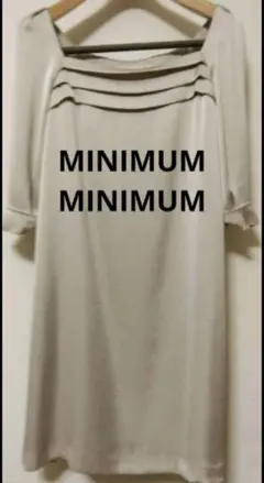 minimu㎡フリル付きワンピース