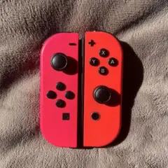 Nintendo Switch ジョイコン ピンクと赤