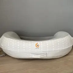 ergobaby 授乳クッション ナチュラルカーブ ナーシングピロ グレー