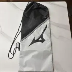 MIZUNO ラケットケース 巾着型 ブラック シルバーのサムネイル
