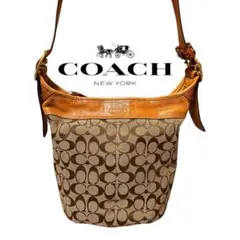 美品COACH シグネチャー　ショルダーバッグ