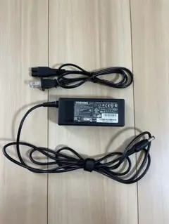 東芝純正　ノートPC用アダプター　ADP-65SH