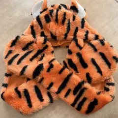 ディズニーリゾート　ティガー　マフラーキャップ