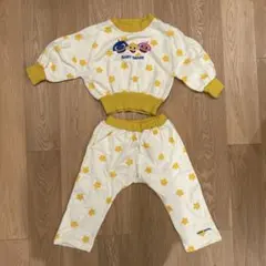 【BABY SHARK】星柄 セットアップ 100