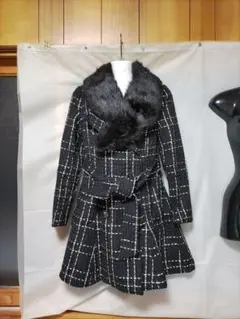 ※未使用「DURAS」黒のチェックコートSサイズ