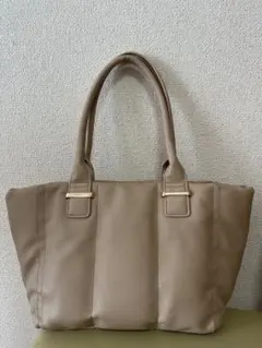 《未使用品》ベージュ トートバッグ 合成皮革　 any SiSバック