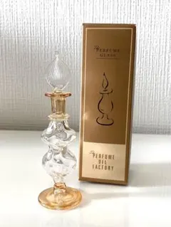 パフュームオイルファクトリー　香水瓶
