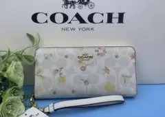 COACH フラワー柄 長財布 ホワイト