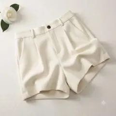 アーバンリサーチ ハーフパンツ【S】アイボリー系 無地 シンプル 美品 春夏のサムネイル