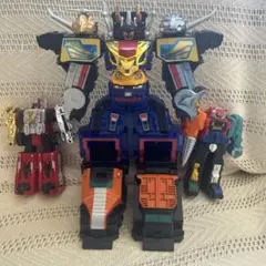 戦隊ヒーローフィギュアセット 約30体 商品情報 | スーパー戦隊おもちゃウェブ｜バンダイ公式サイト
