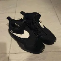 nike ハイカットスニーカー
