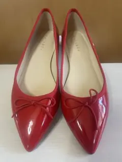 美品★ エナメルパンプス バレエシューズ ポインテッド トゥ 赤 24㎝