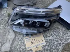 ヴォクシー 80系 煌後期 右ヘッドライト - メルカリ