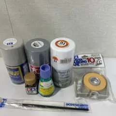 【模型塗装一式セット】未開封スプレー3本 ＋ 筆・マスキング2種・ゴールド塗料のサムネイル