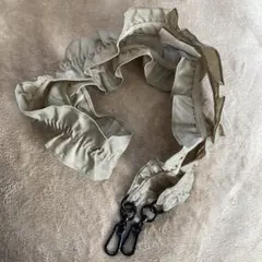 最終価格　ベージュ ラッフルショルダーストラップ　携帯首掛け