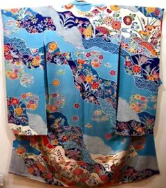 色打掛 鮮やかなブルー 桜と流水文様 金糸刺繍 - メルカリ