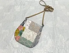 ハンドメイド ミナペルホネン パッチのスマホポシェット