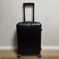 超メルカリ市価格 RIMOWA リモワ キャリーケース ブラック 2026年最新】リモワ 機内持ち込みの人気アイテム - メルカリ