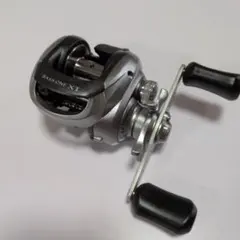シマノ バスワンXT SHIMANO ベイトリール 左ハンドル