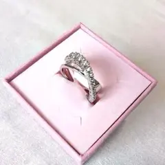 Swarovski トライアングルカット クリスタル リング シルバーカラー 