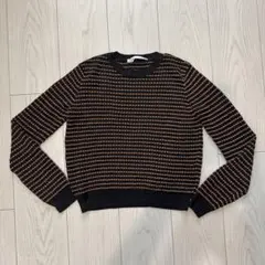 ZARA 長袖セーター 黒と金のストライプ