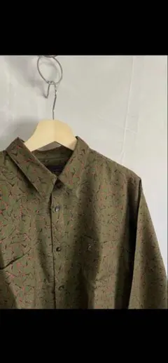 オリーブグリーン 花柄 長袖シャツ