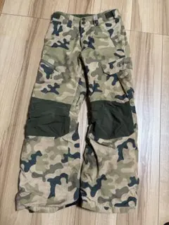 Burton バートン　キッズ　子ども用迷彩スノーボードウェア