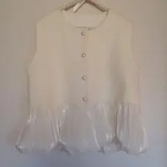 【新品】アイボリー ニットベスト パールボタン