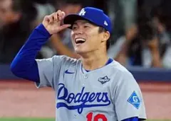 2025 WS連覇　ドジャース　山本由伸 2枚口　★258