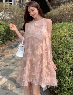 フェザー風ピンクAラインパーティードレス