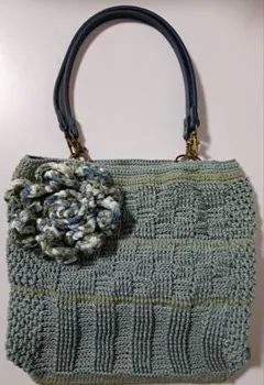 グリーントートバッグ（ブローチ付き）