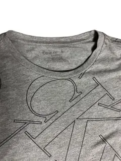 Calvin Klein カルバンクライン グレーTシャツ