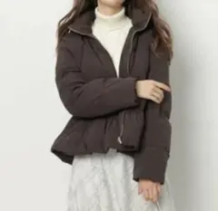 ペプラム ダウンジャケット