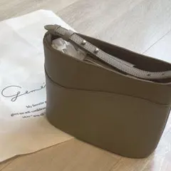 ジェムイル　gemeil ウェーブワンショルダーバッグ　ショルダーバッグ 牛革のサムネイル
