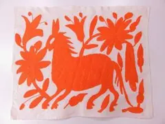 ファブリックパネルの素材　動物とお花の刺繍　北欧テイスト　オレンジ