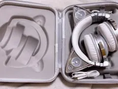 限定版 Brookstone アリアナ グランデ ワイヤレス 猫耳ヘッドホン アリアナ・グランデのネコ耳ヘッドフォン発売！？ワイヤレス