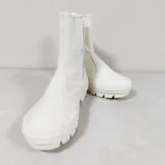 Item thumbnail for item 2a776f87-23db-492a-abec-74f8a05f2e2c