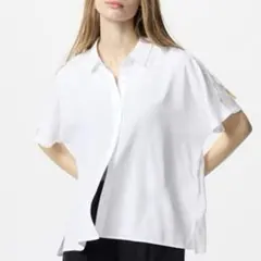 半袖ブラウス