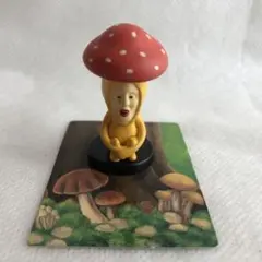 こびとづかんフィギュア　ベニキノコビト食玩
