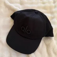 alo Yoga District トラッカーハット Dune Grass - メルカリ