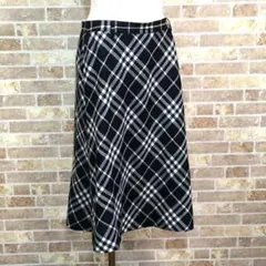 BURBERRY LONDON ノバチェック スカート 40 ブラック 588 - メルカリ