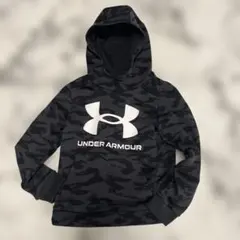 UNDER ARMOUR 迷彩柄フード付きパーカー　130