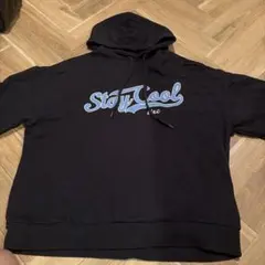 Stay Cool ロゴ プルオーバー パーカー ブラック