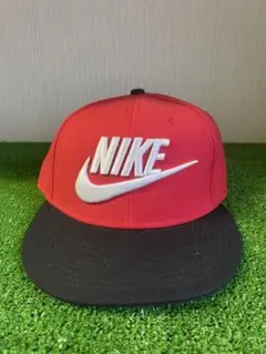 Nike True スナップバックキャップ レッド/ブラック
