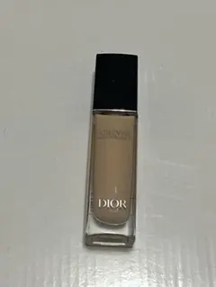 Dior リキッドコンシーラー 0Nのサムネイル