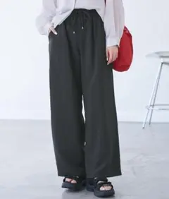 ロペピクニック・エフォートレスリラックスイージーワイドパンツ　チャコールグレー