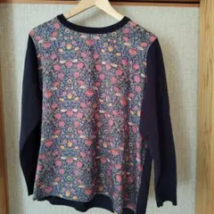 花柄長袖トップス ネイビー　リバティ　ウィリアムモーリス