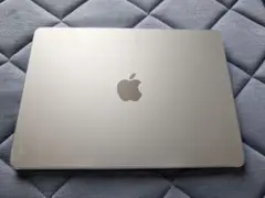 Apple MacBook Air M3 13.6インチ