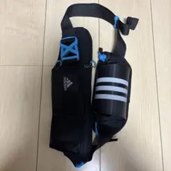 adidas ボディバッグ ブラック/ブルー